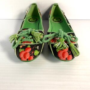 L- Fire Floral Green and Red Loafers